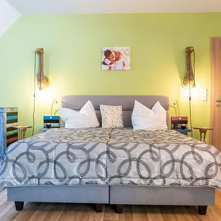 Zur Waldhufe 3* Doberlug-Kirchhain